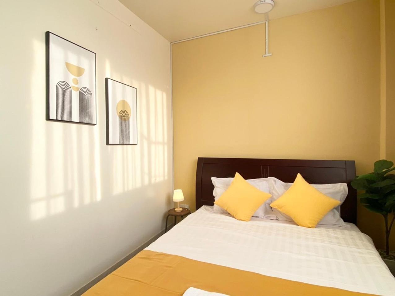 Hotel Acorn